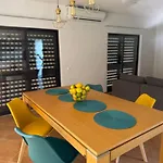 Dave Place - 3 Bedroom House * Alte