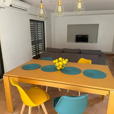 Dave Place - 3 Bedroom House * Alte