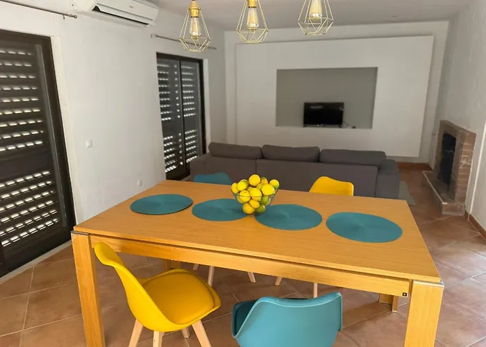 Dave Place - 3 Bedroom House * Alte