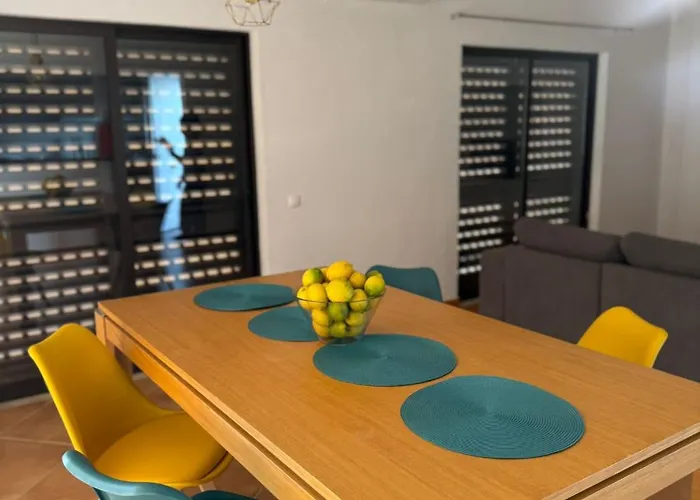 Dave Place - 3 Bedroom House Сasa de vacaciones Alte