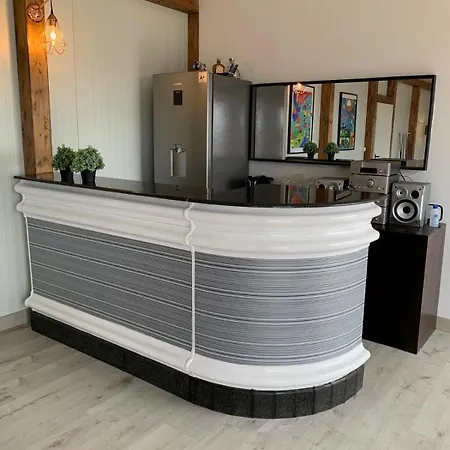 Holiday home Dave Place - 3 Bedroom House Alte