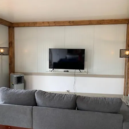 Dave Place - 3 Bedroom House Holiday home *
